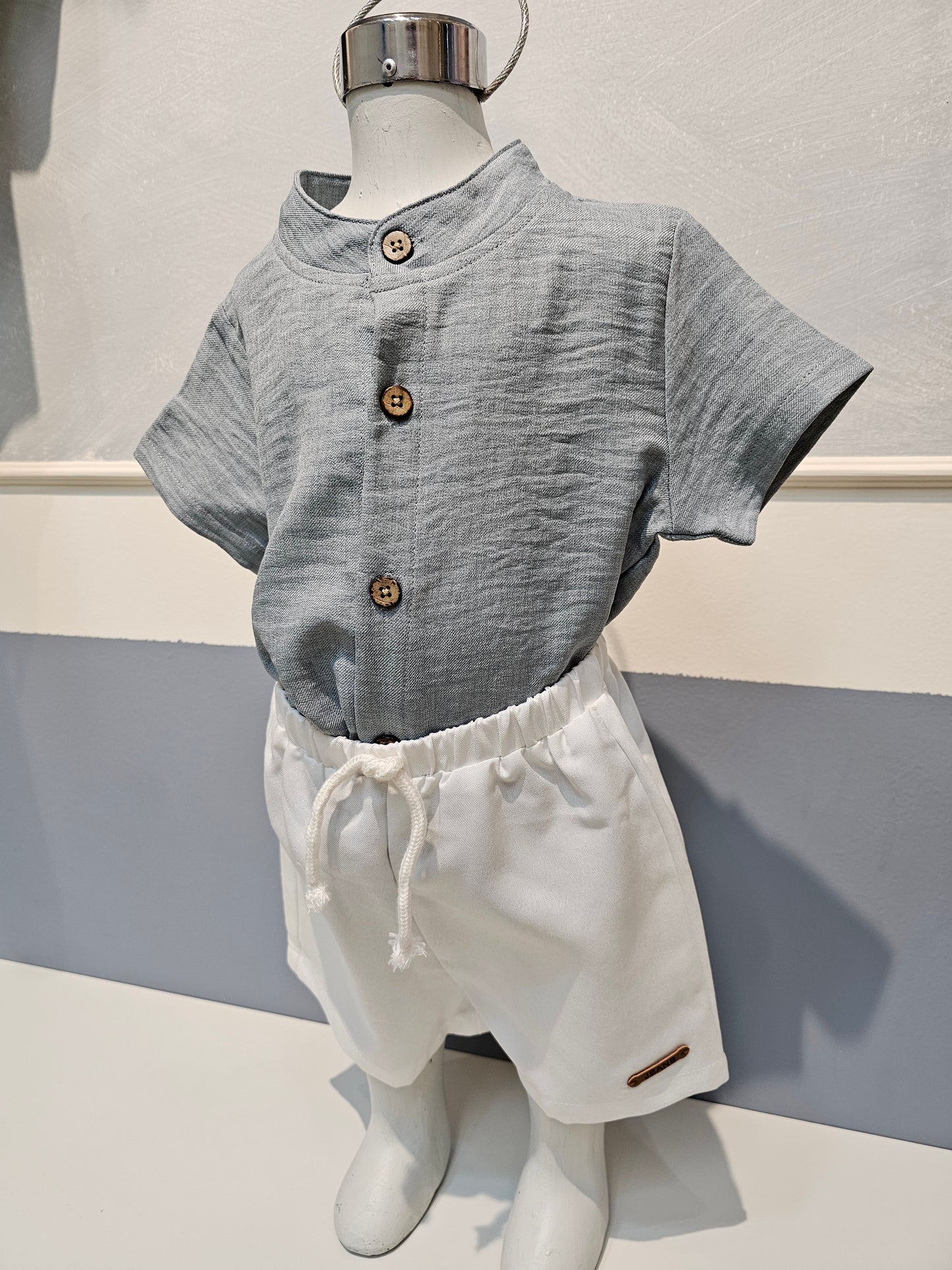 Conjunto de short blanco celeste
