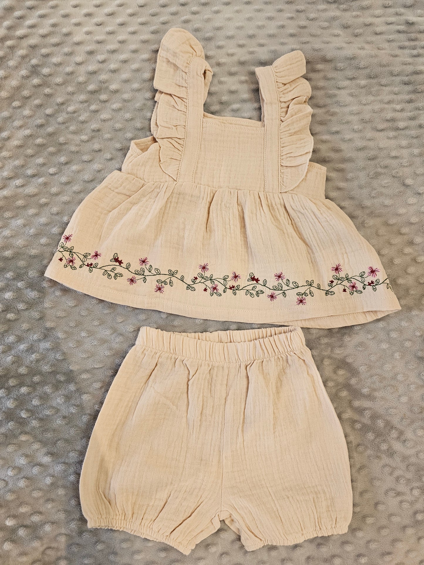 Conjunto Top y short Lino bordado