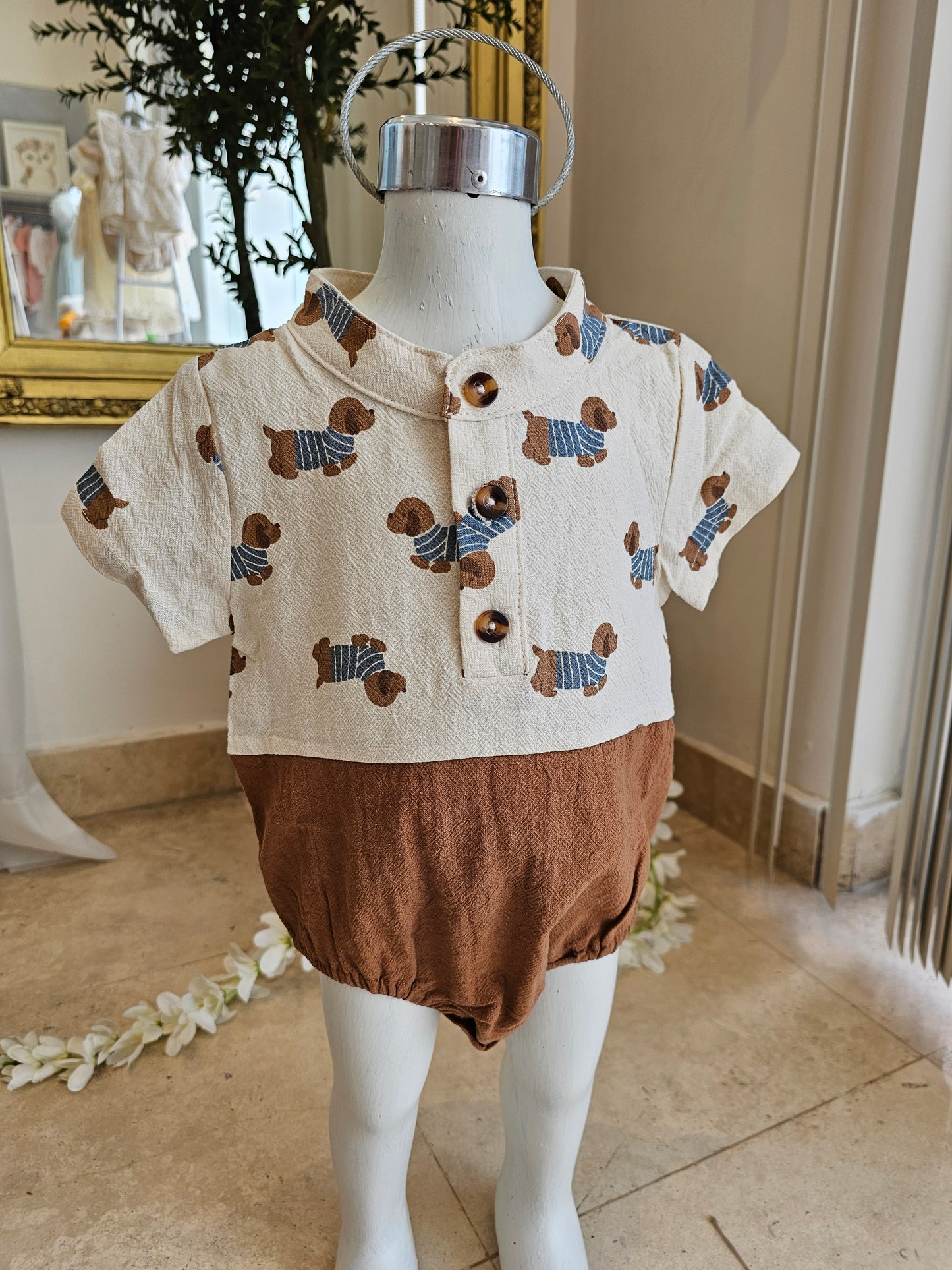 Body niño café print perros