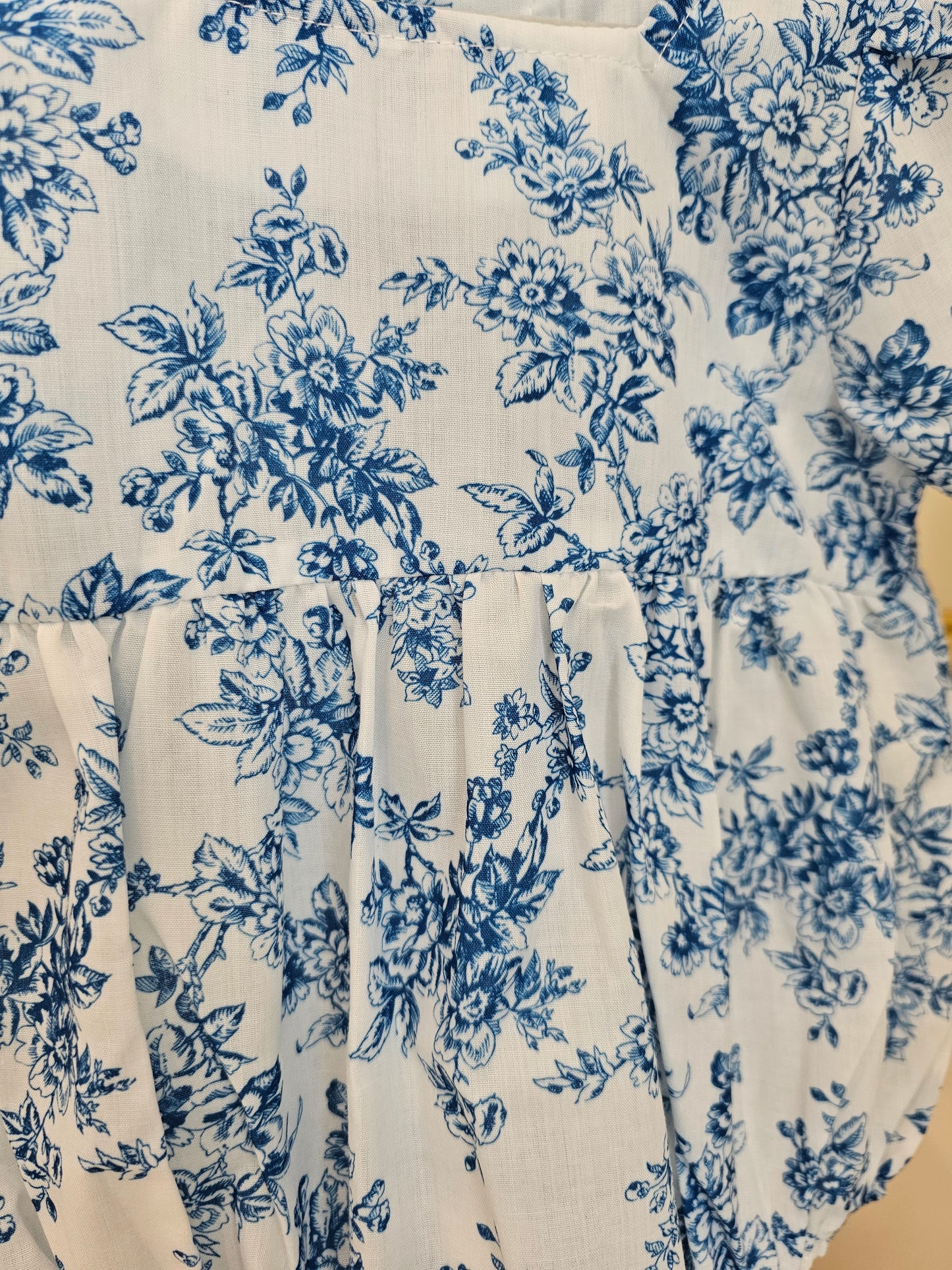 Body estampado floral azul