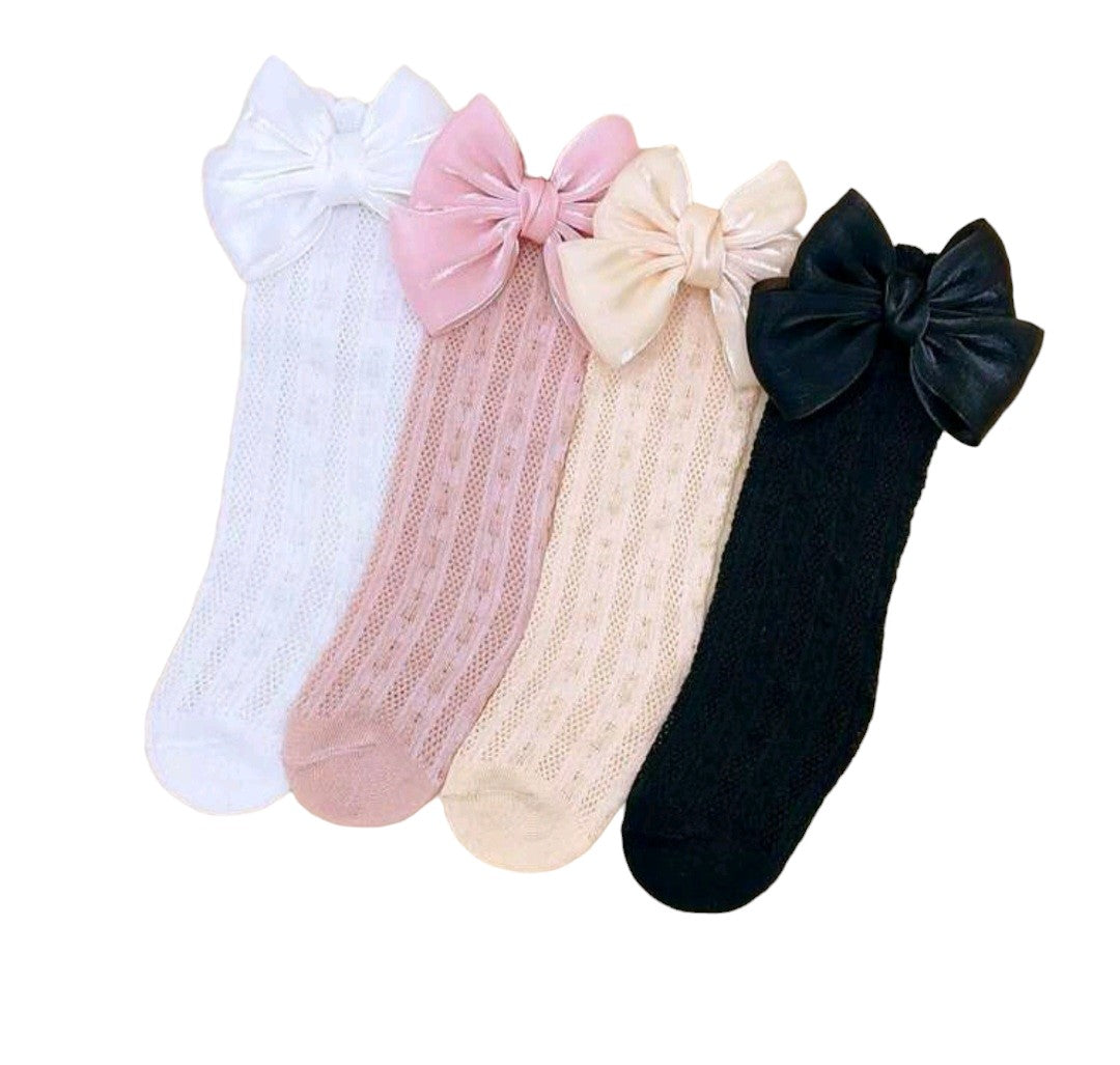 Calceta de malla con lazo satin grande