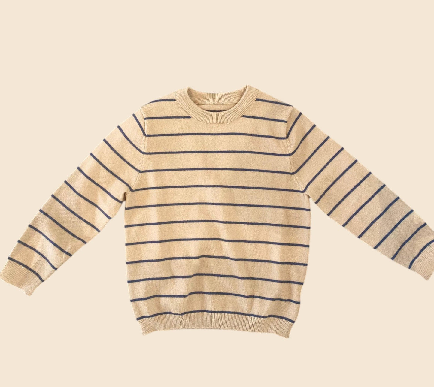 Conjunto suéter rayas azul y pantalón pana