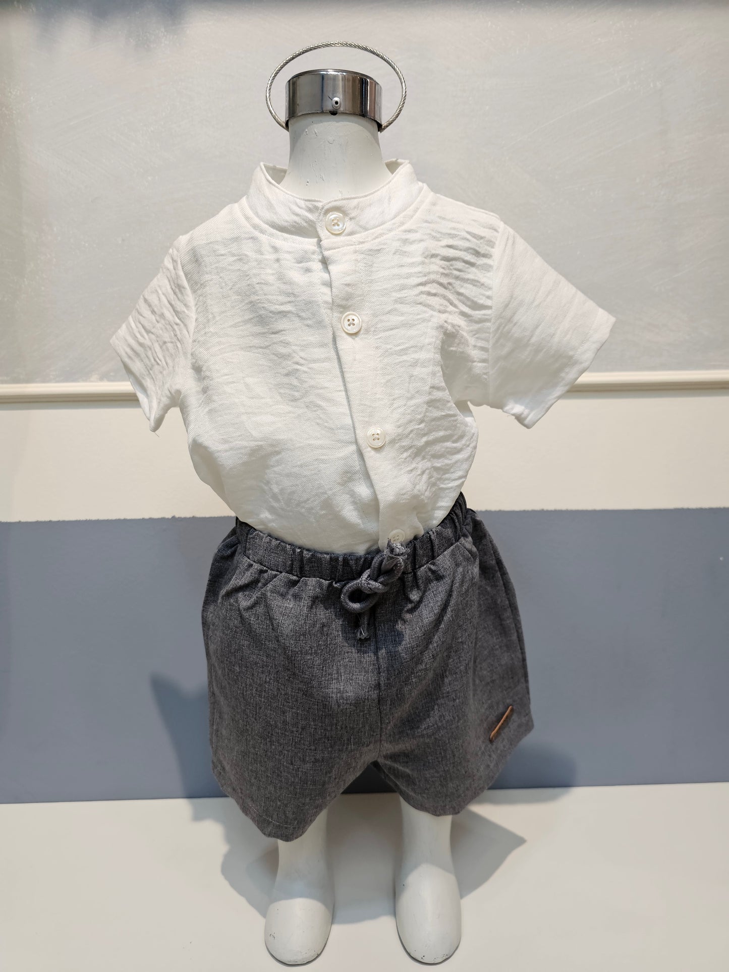 Conjunto de short gris blanco