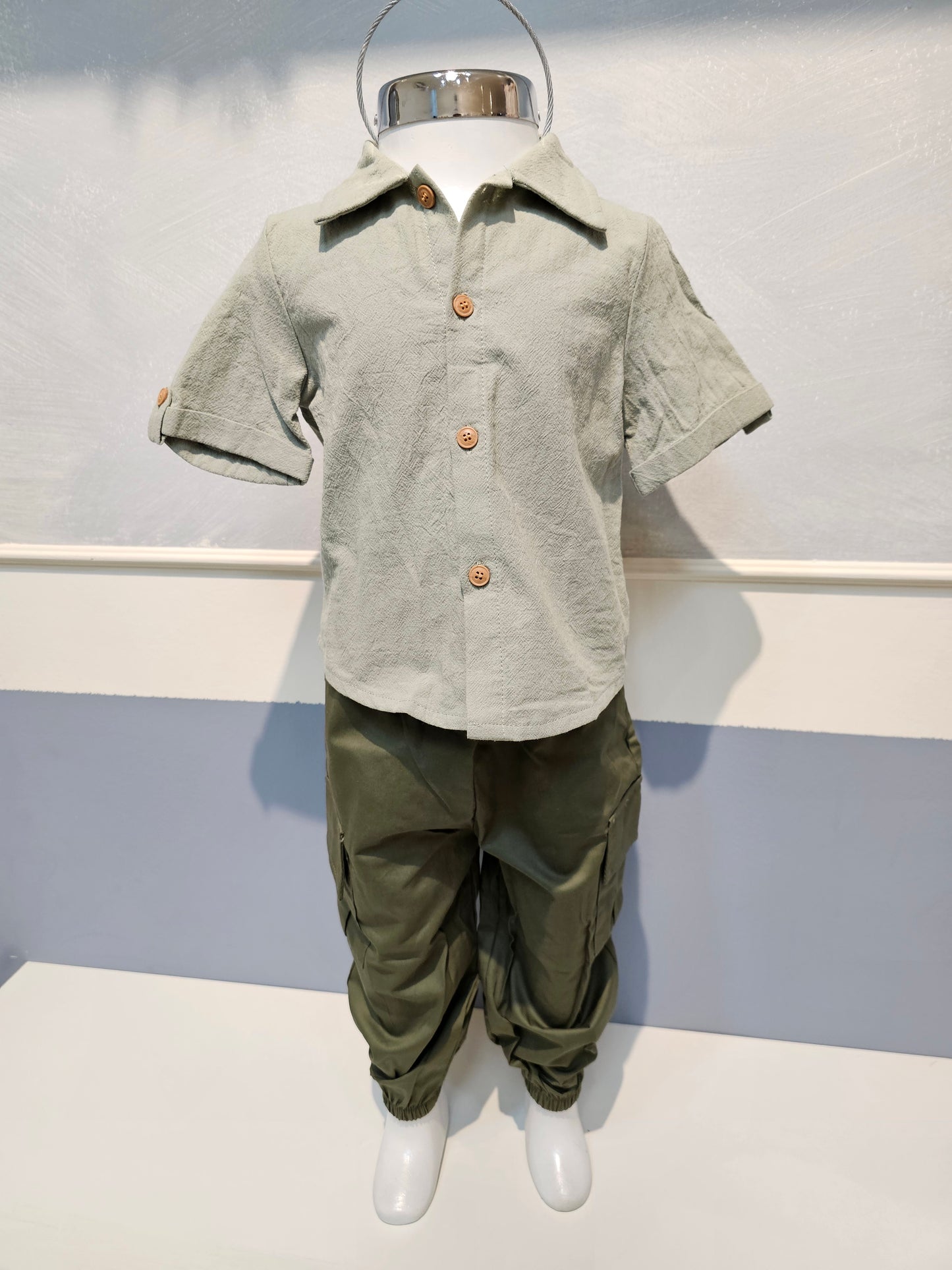 Conjunto Camisa y pantalón cargo verde
