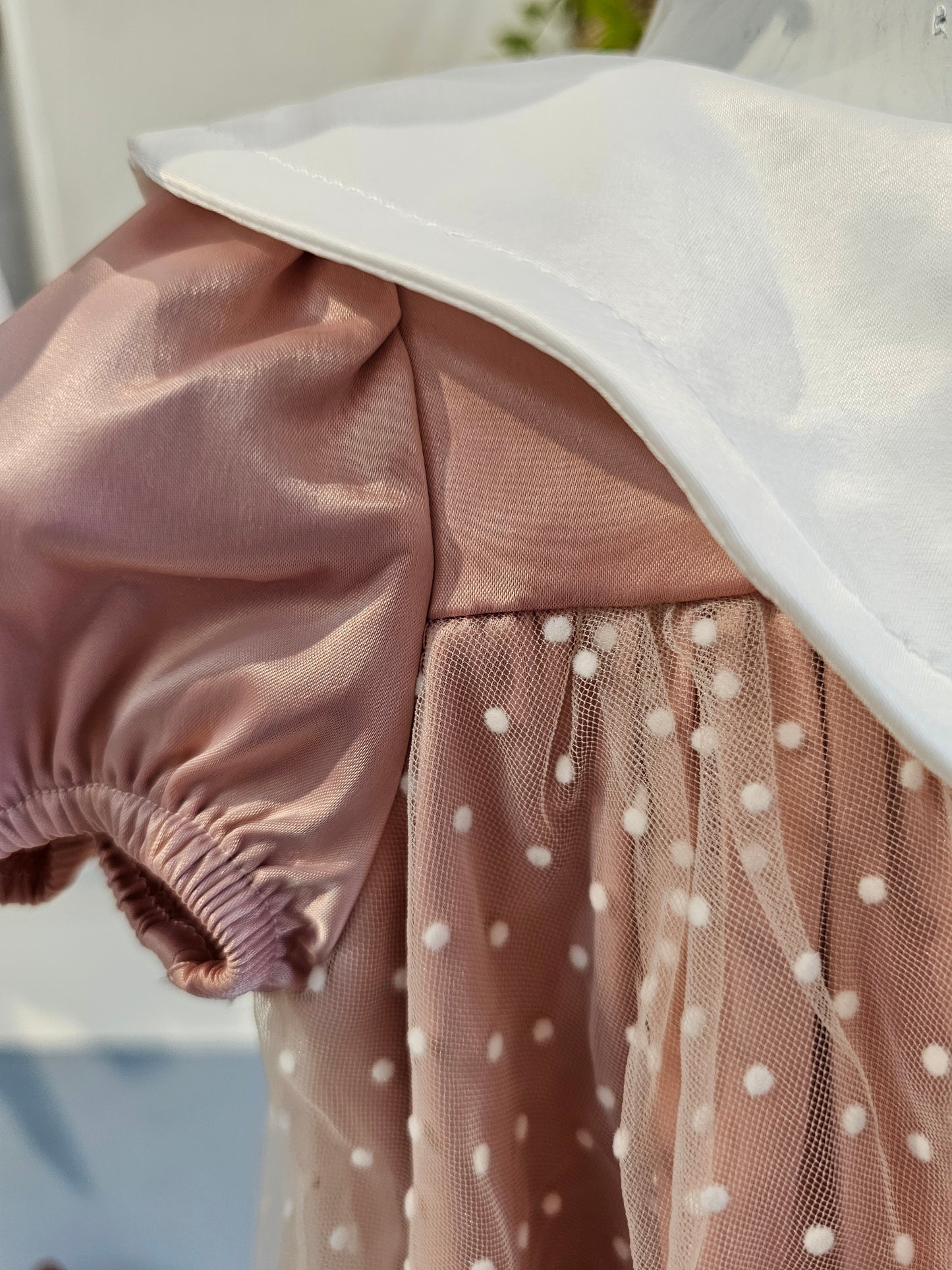 Vestido manga corta rosa palo tul