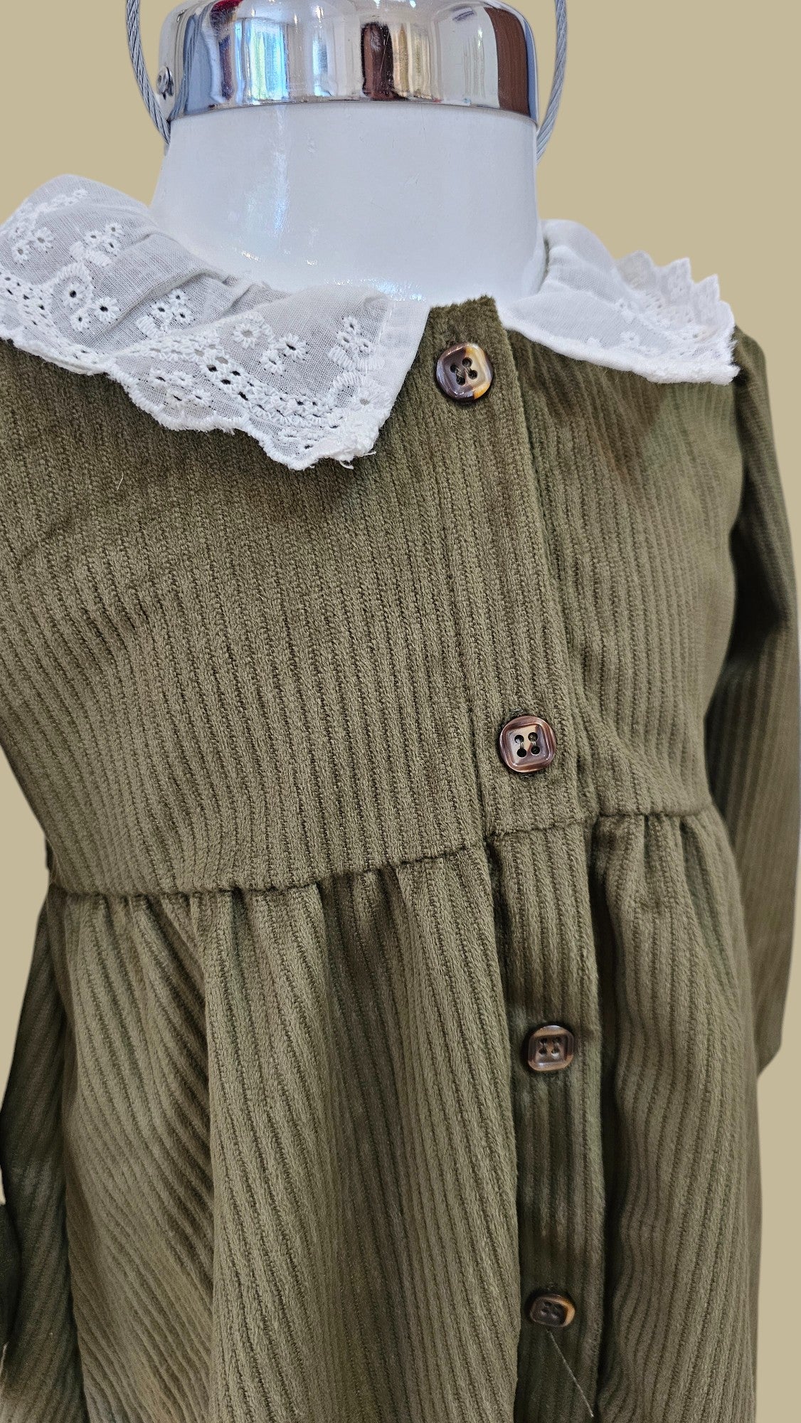Vestido de pana verde