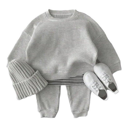 Conjunto gris tejido canalé