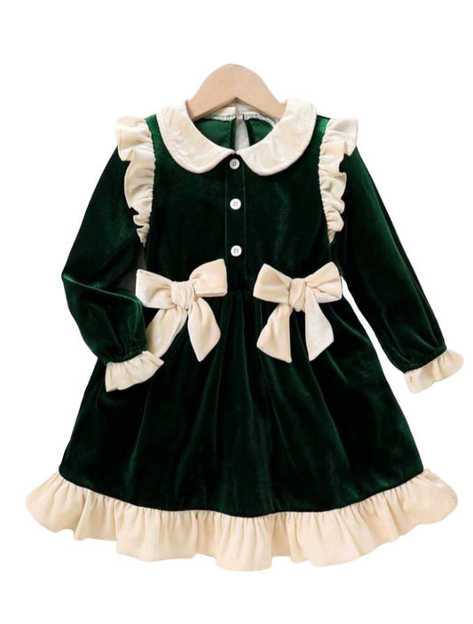 Vestido verde velvet con moños y cuello beige