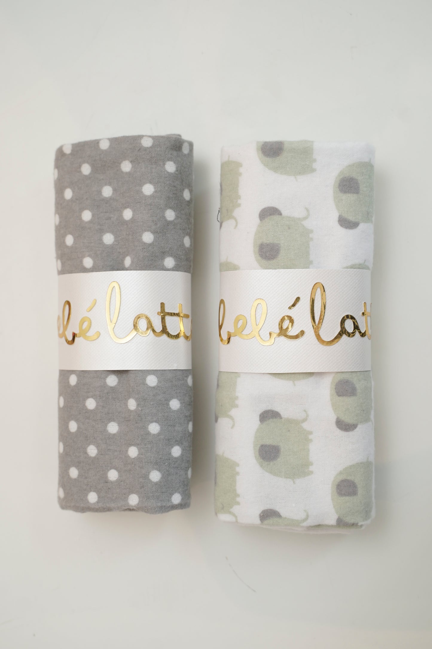 Manta estampados en gris